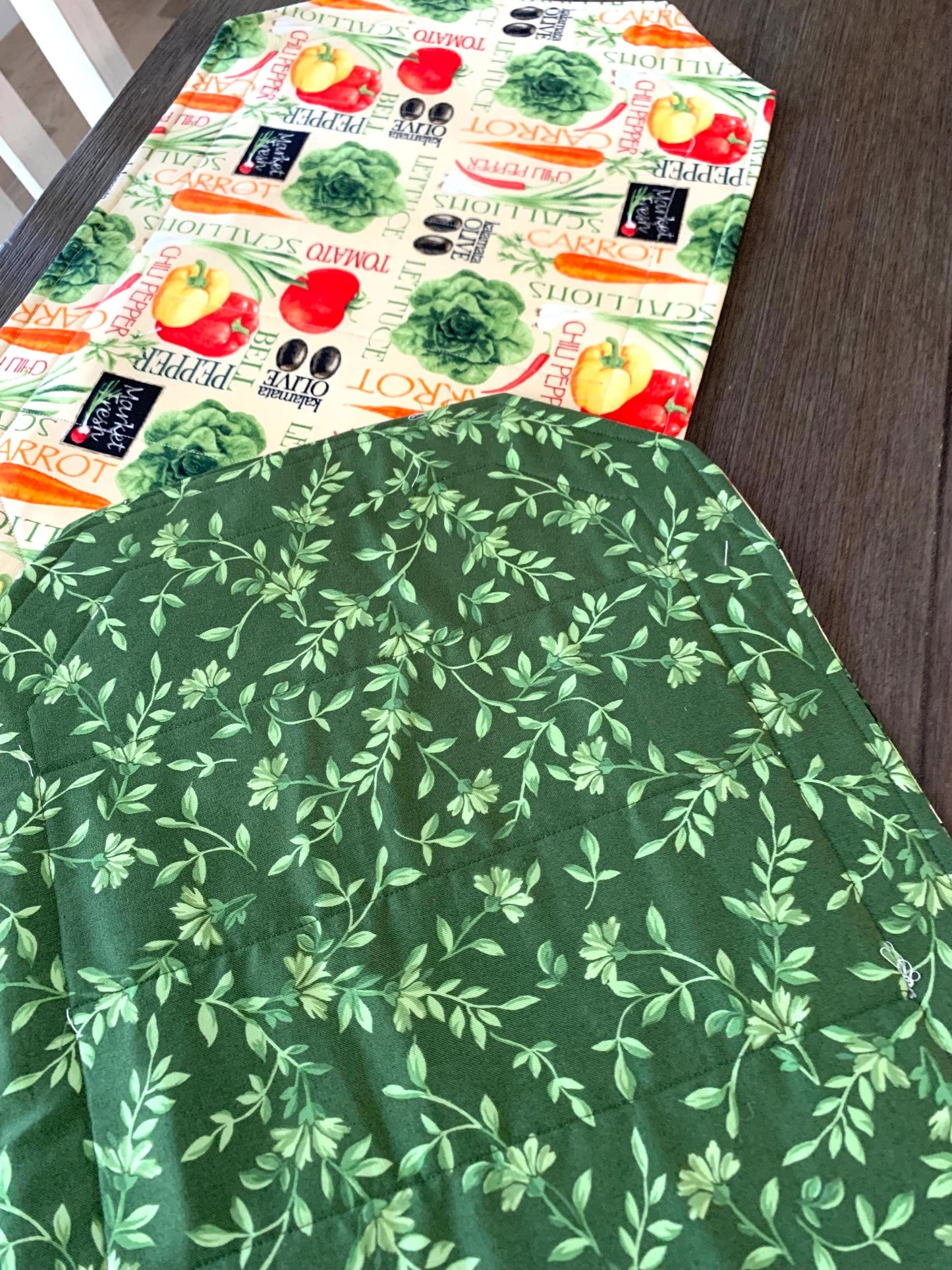 Veggie Placemat Set, Qulted Place Mats, Octagon Shape, Vegetables, Beige, Red, Green