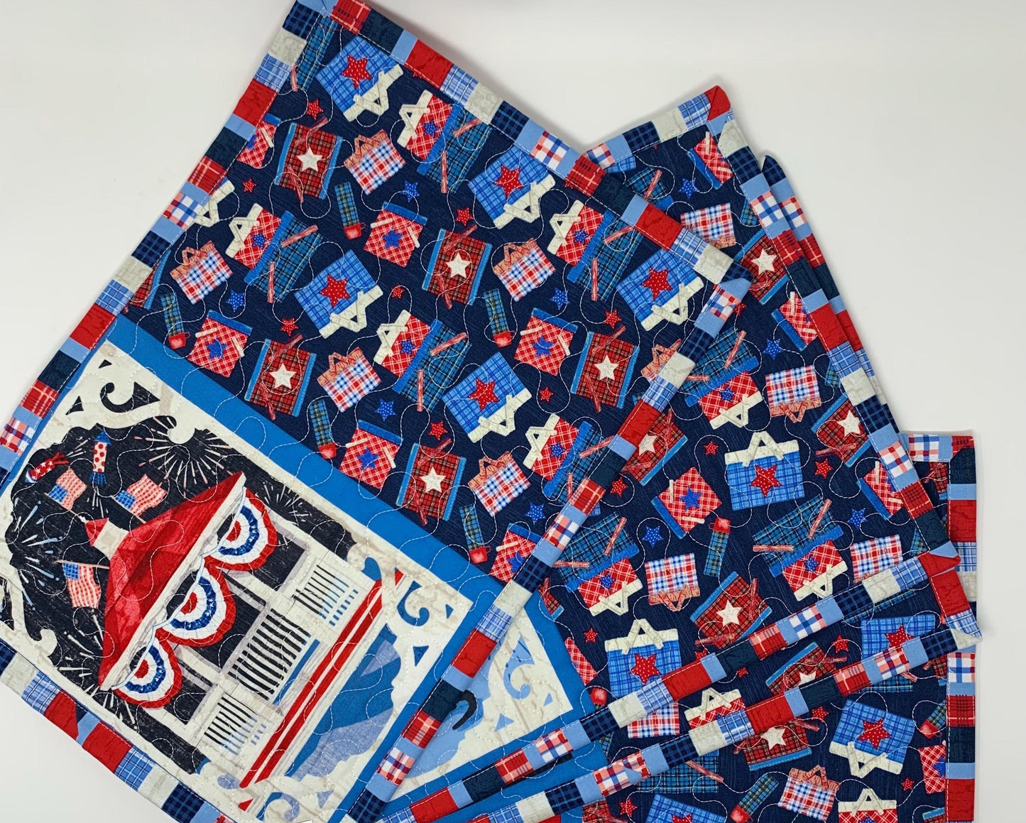 Patriotic Placemat Set, Qulted Place Mats, Independence Day, Fourth of July, Handmade