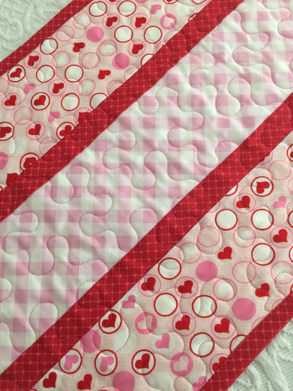 Valentine Table Runner Quilt, Hearts, Pink, Red, Handmade Quilt