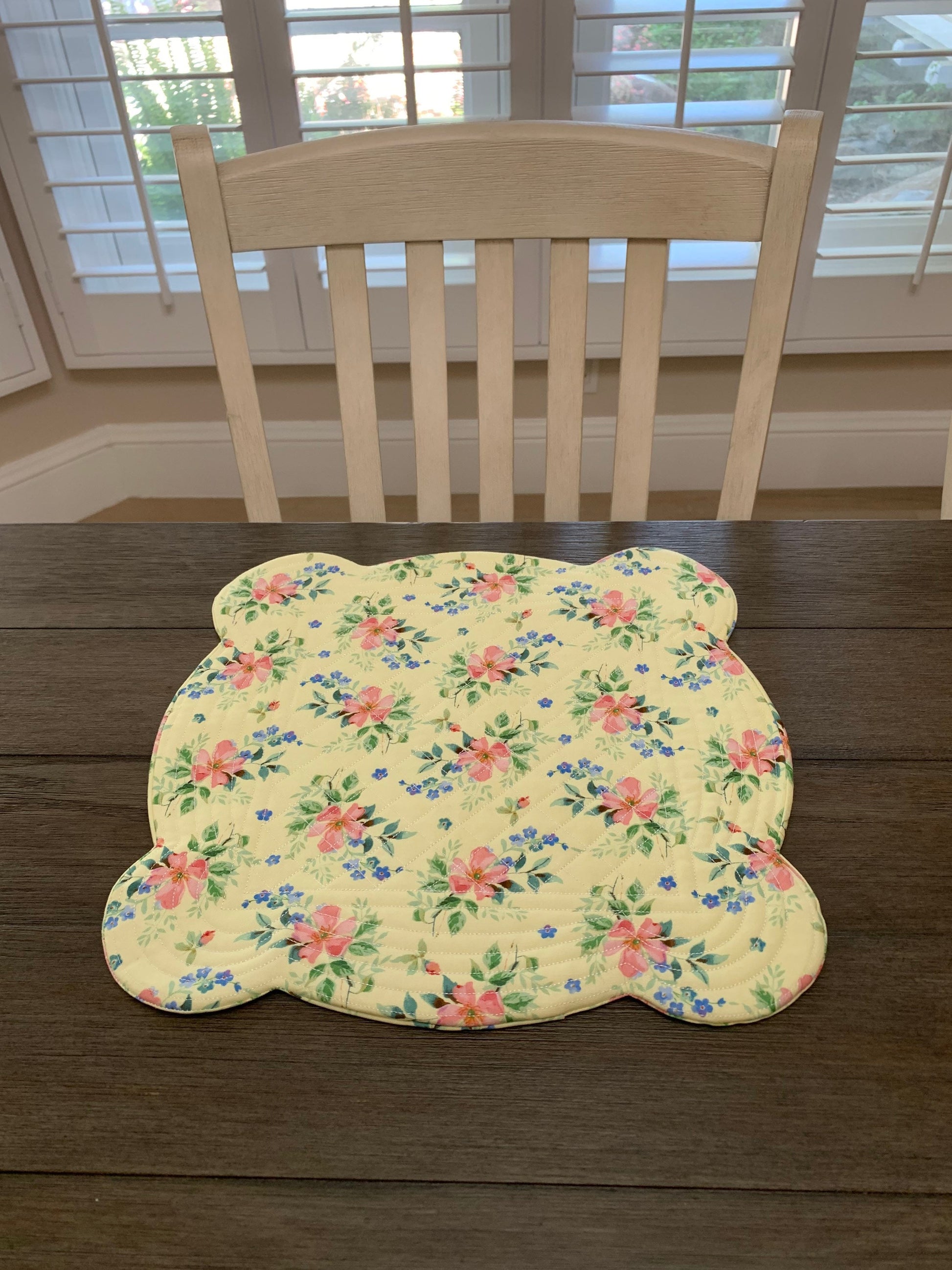 Shabby Chic Yellow Pink Scalloped Place Mats, Set of 2, Floral, Scalloped Edge, Mini Quilts, Handmade