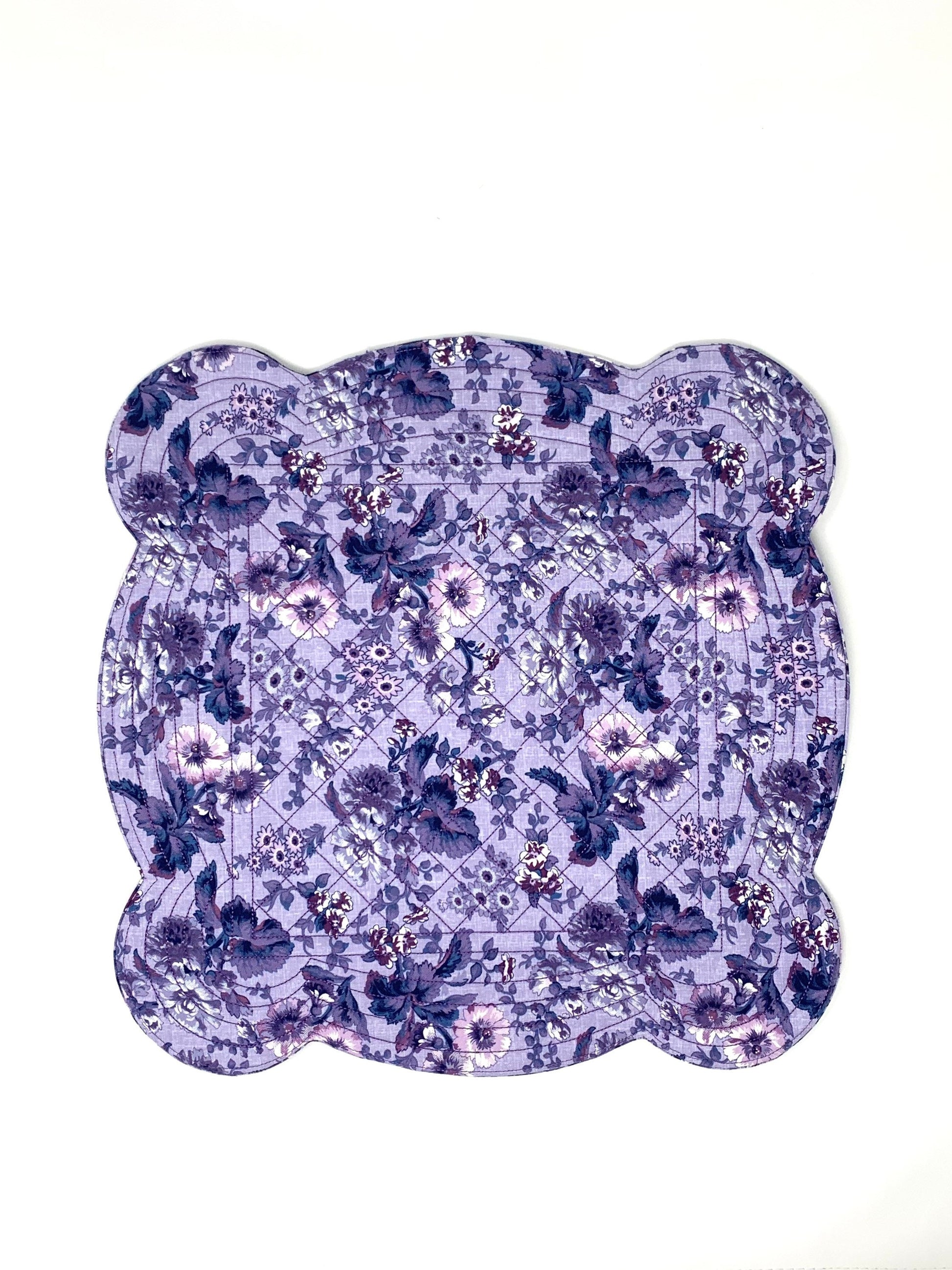 Shabby Chic Purple Scalloped Place Mats, Set of 2, Floral, Scalloped Edge, Mini Quilts, Handmade