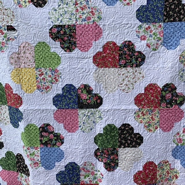 Clover by Cluck Cluck Sew, Quilt Pattern, Allison Harris, Crib, Throw, Twin, Queen, Layer Cake