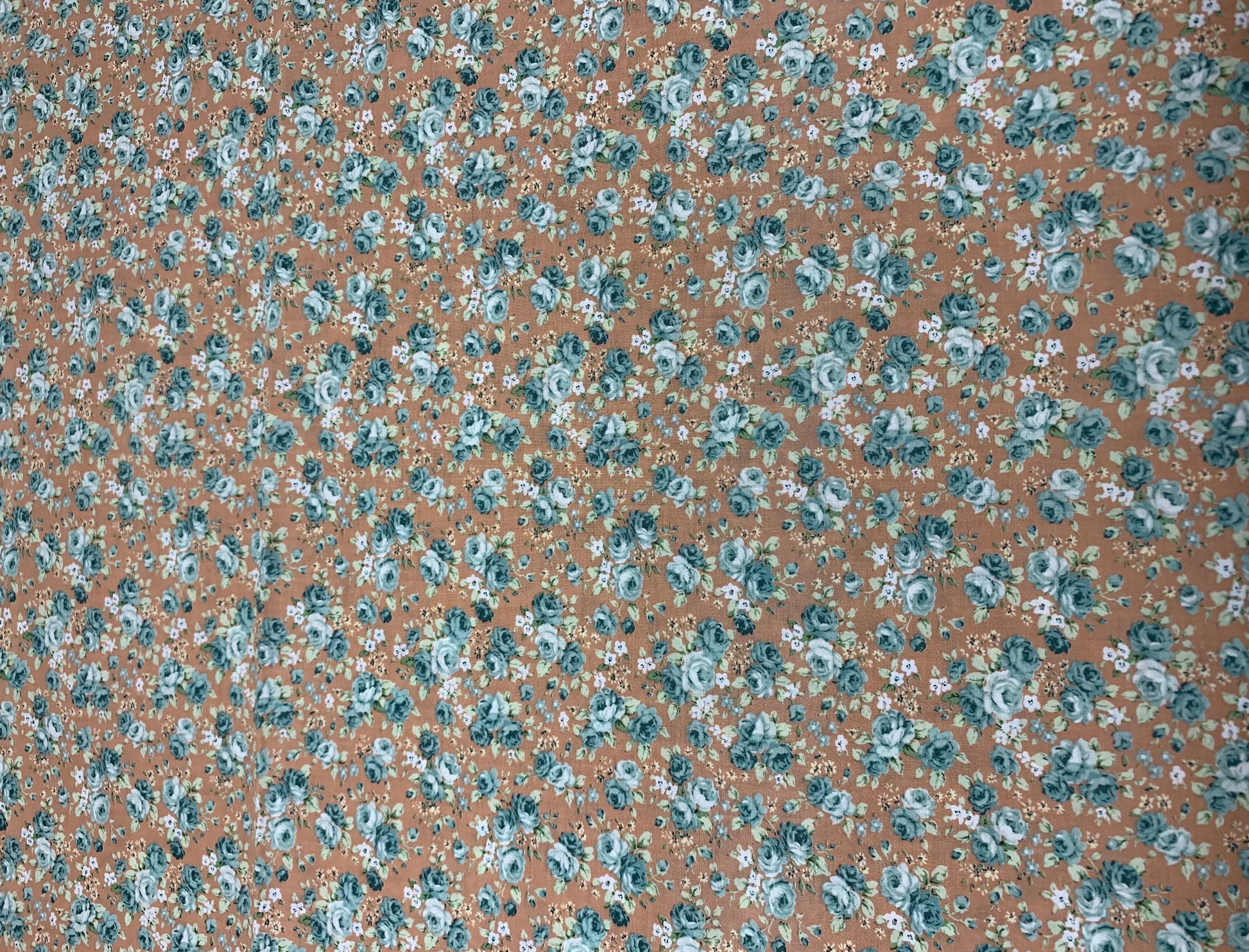 Ruru Bouquet Cotton Fabric: Dusty Pink & Blue Rose Toss by Quilt Gate