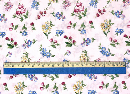 Pink Floral Yardage, Flower Sprigs, Serene, Robert Kaufman, Pink, Green, rk-20746-10