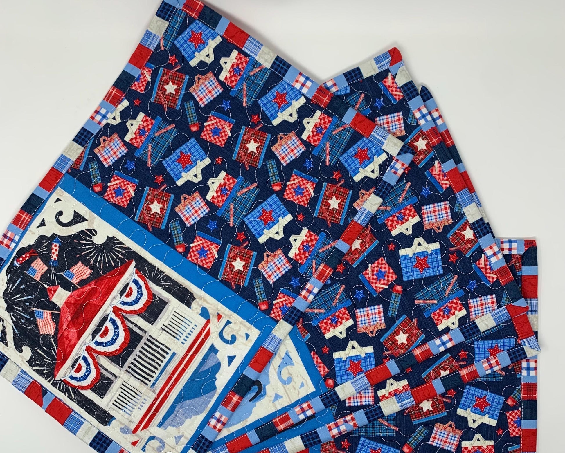 Patriotic Placemat Set, Qulted Place Mats, Independence Day, Fourth of July, Handmade