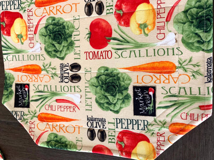 Veggie Placemat Set, Qulted Place Mats, Octagon Shape, Vegetables, Beige, Red, Green
