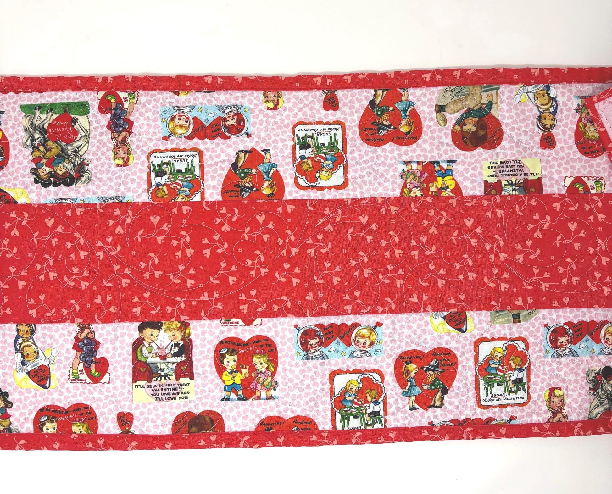 Valentine Table Runner Quilt, Retro, Pink, Red, Handmade Quilt