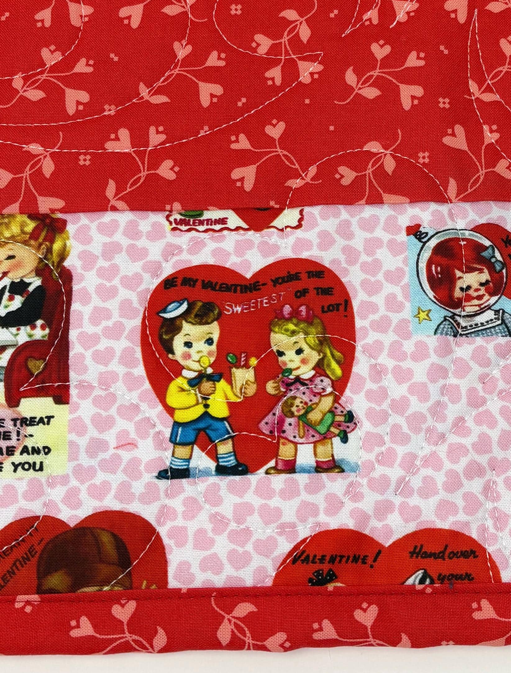 Valentine Table Runner Quilt, Retro, Pink, Red, Handmade Quilt