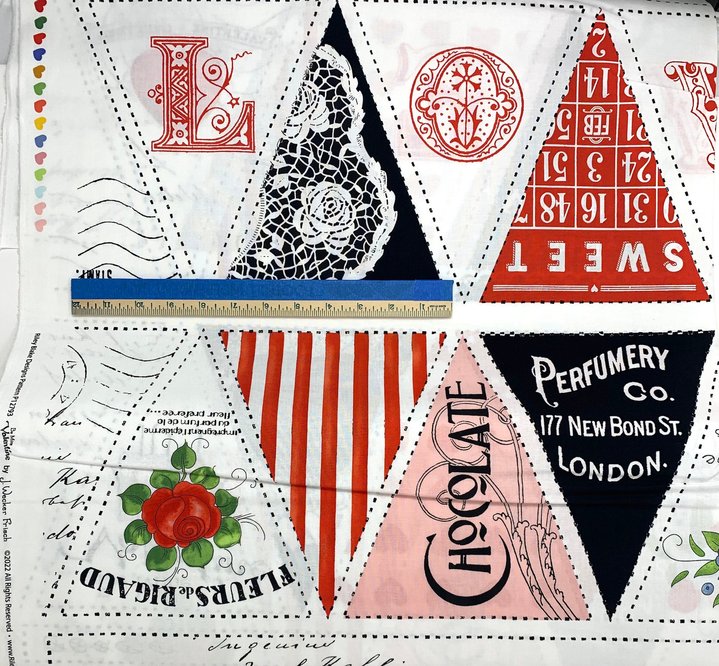 Valentine Bunting Panel, Heart Fabric, Be Mine, J. Wecker Frisch